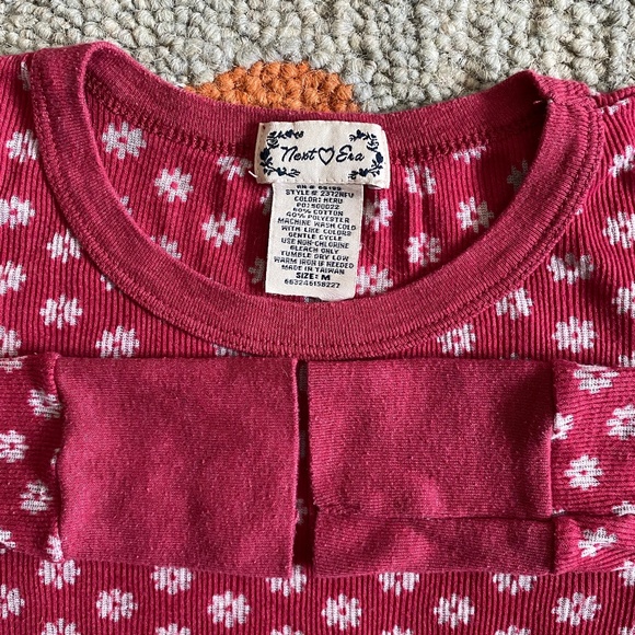 Next Era I 90s I Novelty Daisy Print Thin Rib Thermal-Like Top - Picture 9 of 13